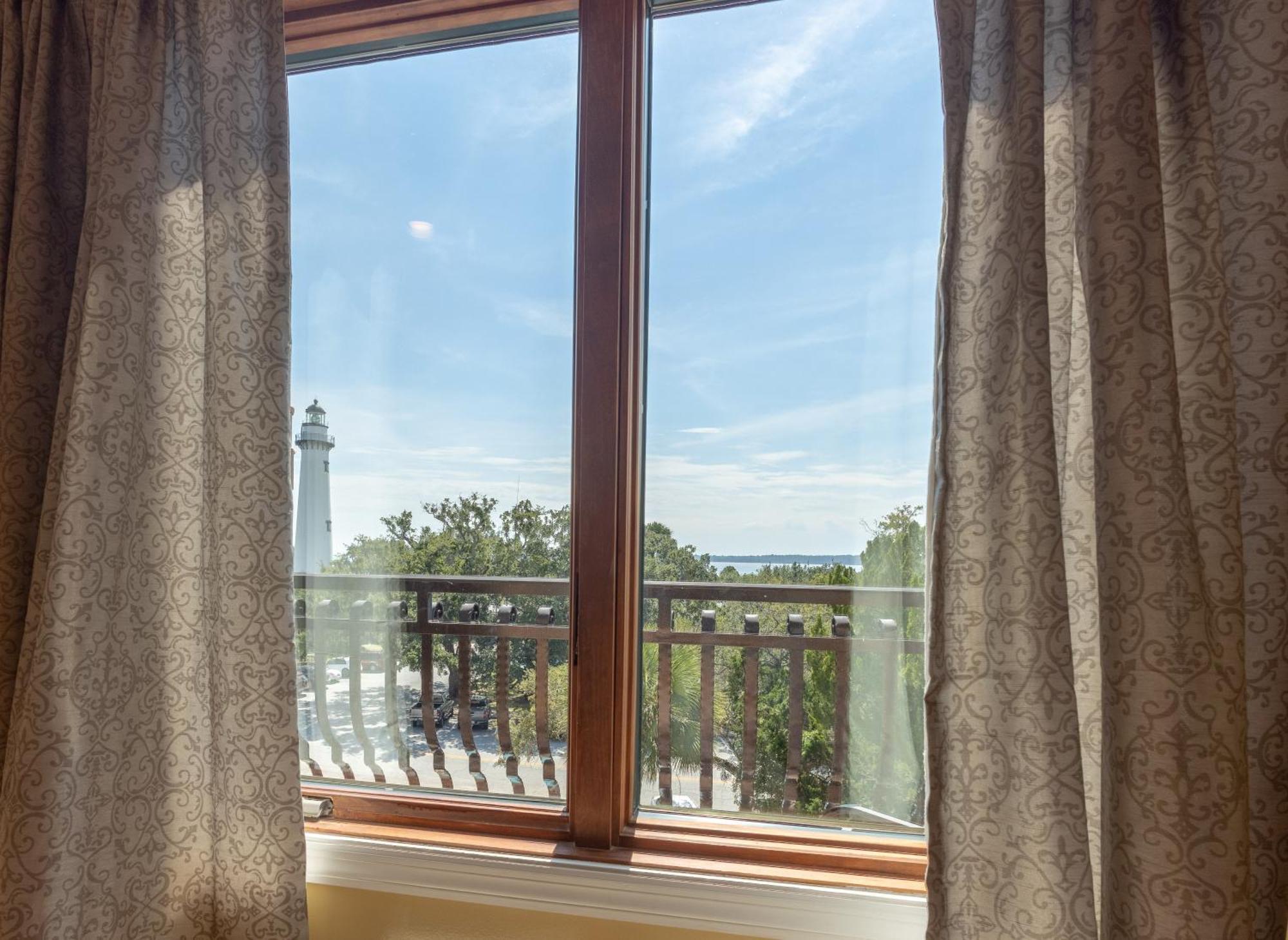 Ocean Inn & Suites St. Simons Island Екстериор снимка