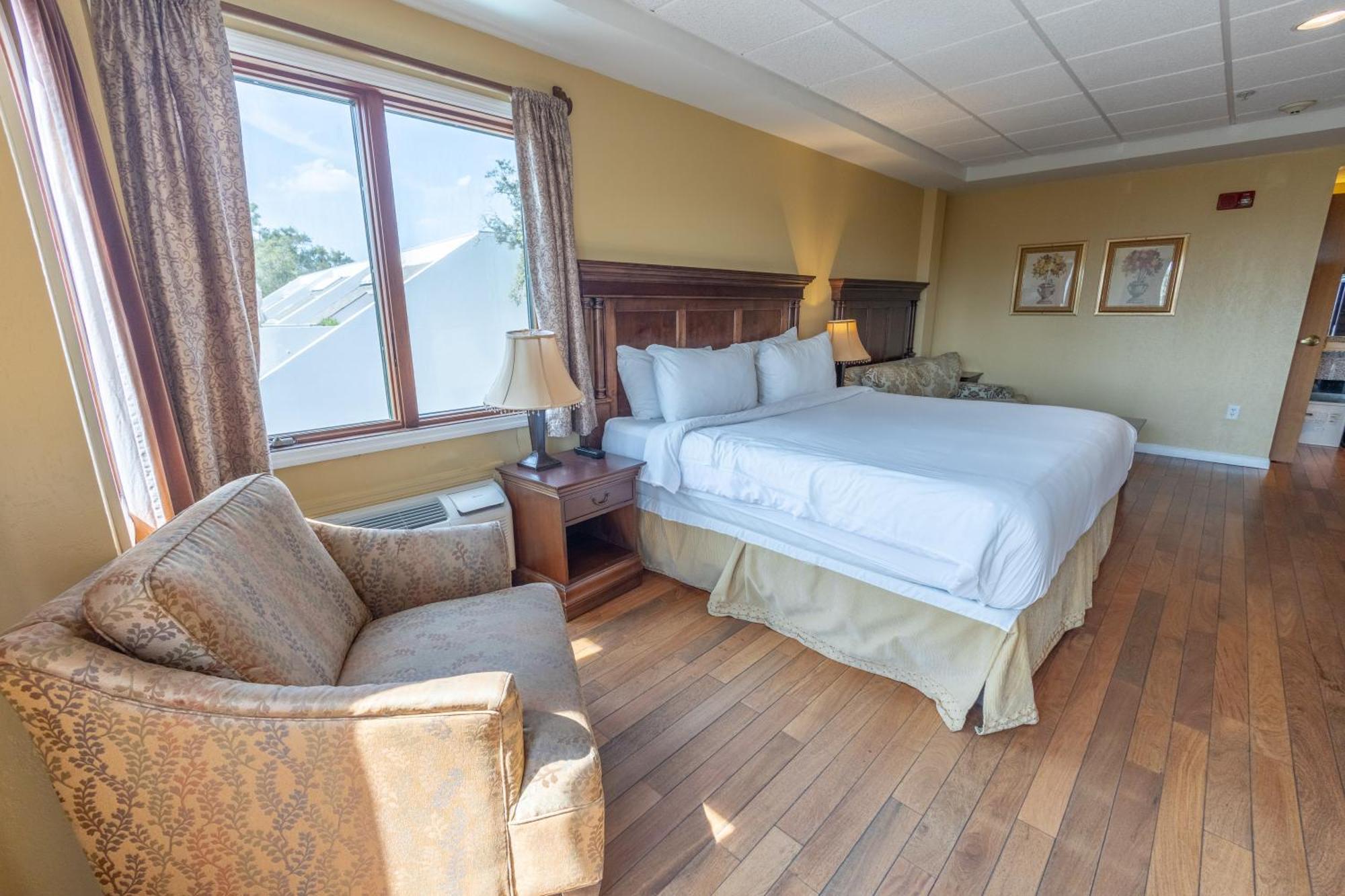 Ocean Inn & Suites St. Simons Island Екстериор снимка