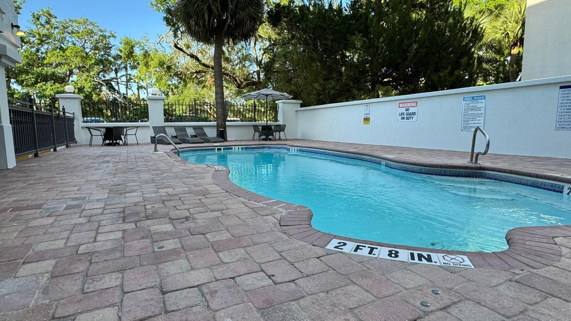 Ocean Inn & Suites St. Simons Island Екстериор снимка