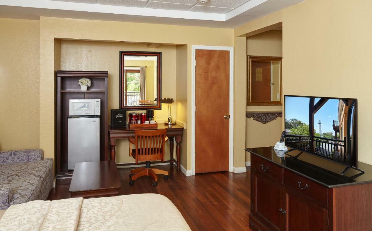 Ocean Inn & Suites St. Simons Island Екстериор снимка